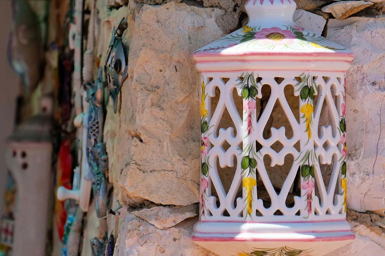 Lotus Villa, Villa *